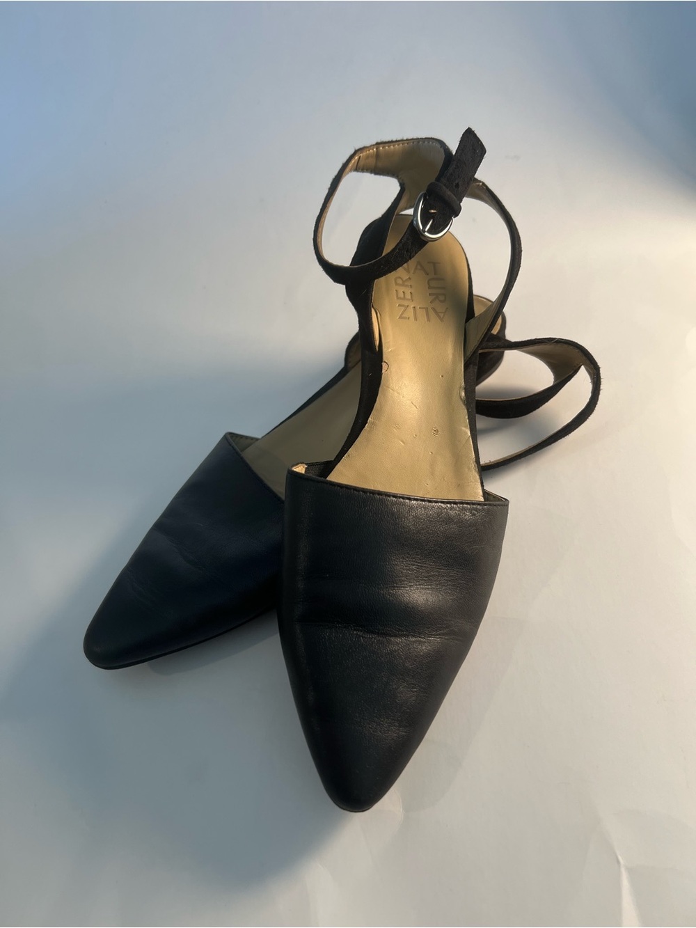Naturalizer Black Pointed Toe Ankle-Strap Shoes with Buckle Size 6.5